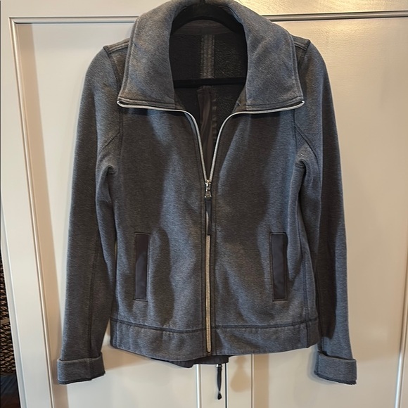 Lululemon En Route Heathered Black Gray Zipper Back Collared Jacket Women’s Sz 8 - Picture 1 of 9